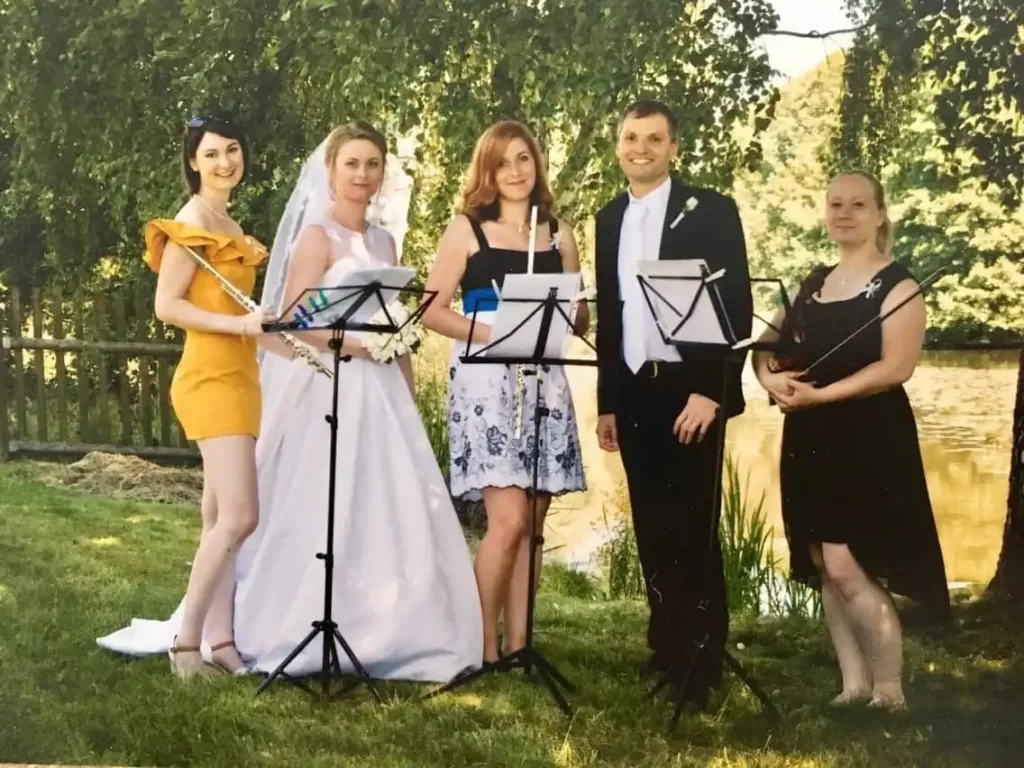 dobře naladěni hudební skupina svatby oslavy firemní akce koncert vernisáž výstava